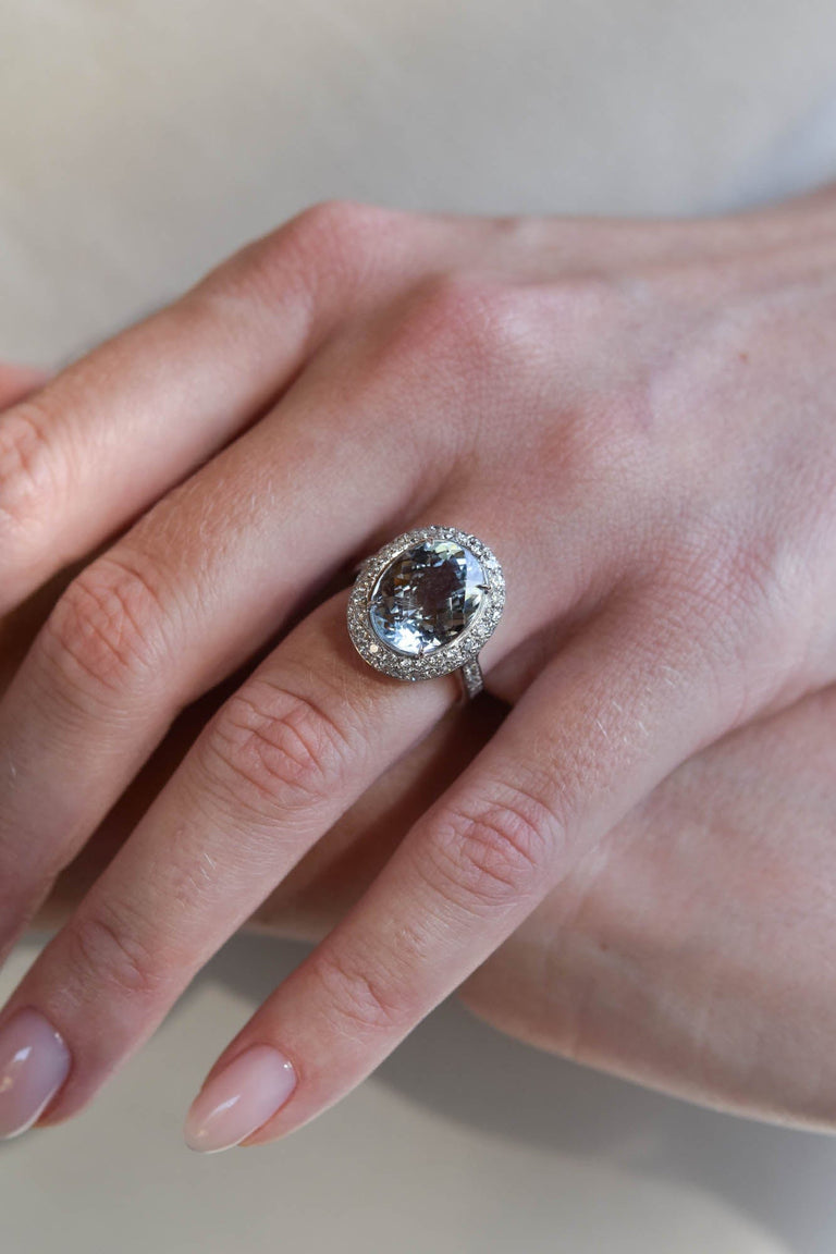 Contemporary 5.15 Carat Checkered Oval Aquamarine and Diamond Cluster White Gold Engagement Ring