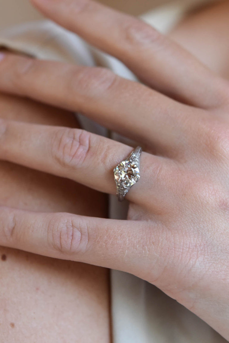 Edwardian 1.45 carat Round Brilliant Cut Diamond Platinum Vintage Engagement Ring