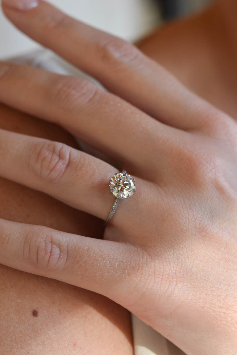 Edwardian 1.92 Carat Circular Brilliant Cut Diamond Platinum Solitaire Vintage Engagement Ring