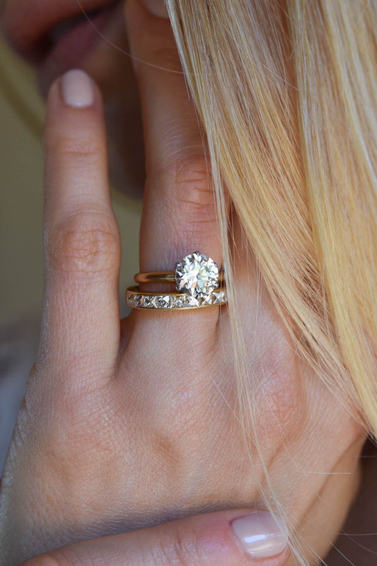 Tiffany & Co. Round Brilliant 2.31 Carat Yellow Gold Diamond Solitaire Vintage Engagement Ring