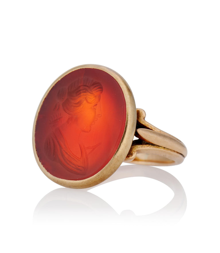 Victorian Carved Carnelian Yellow Gold Antique Ring