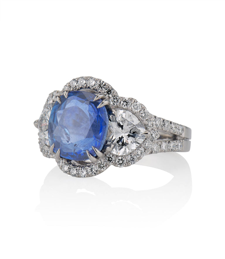 Contemporary 4.93 Carat Ceylon Heated Cushion Cut Sapphire and Diamond White Gold Vintage Engagement Ring