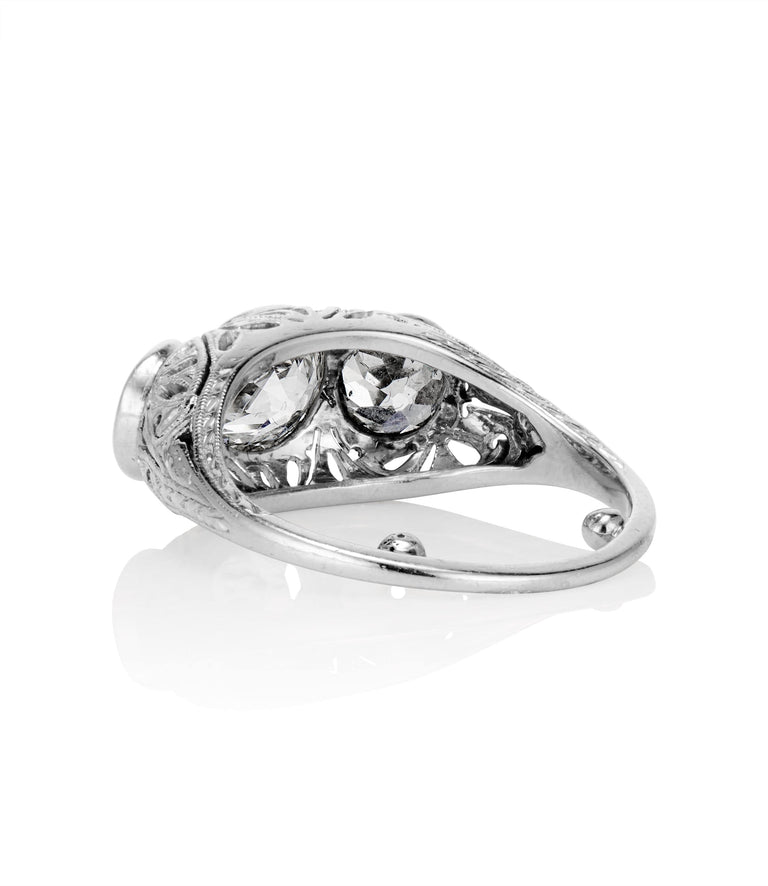 Edwardian 1.11 carat Old European Cut Three Stone Diamond Platinum Vintage Ring