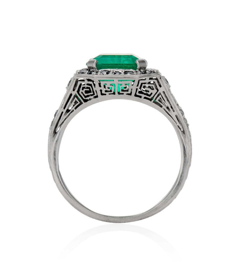 Marcus & Co 2.26 Carat Octogonal Cut Colombian Minor Oil Emerald and Diamond Platinum Vintage Engagement Ring