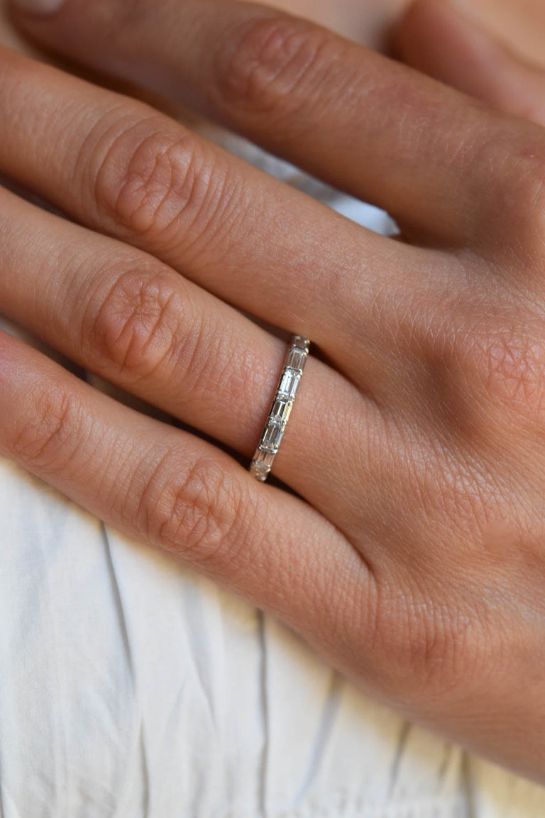 Midcentury 1.50 Carat Baguette Cut Diamond Platinum Vintage Wedding Band - Size 6.5