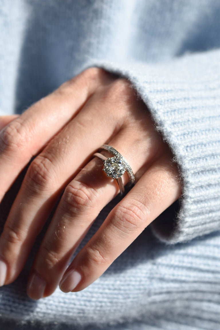 Midcentury 2.25 Carat Old European Cut Diamond Platinum Solitaire Ring