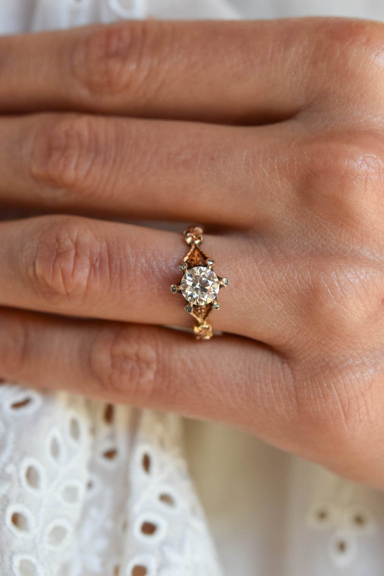 Victorian 1.06 Carat Old European Cut Diamond Yellow Gold Antique Engagement Ring