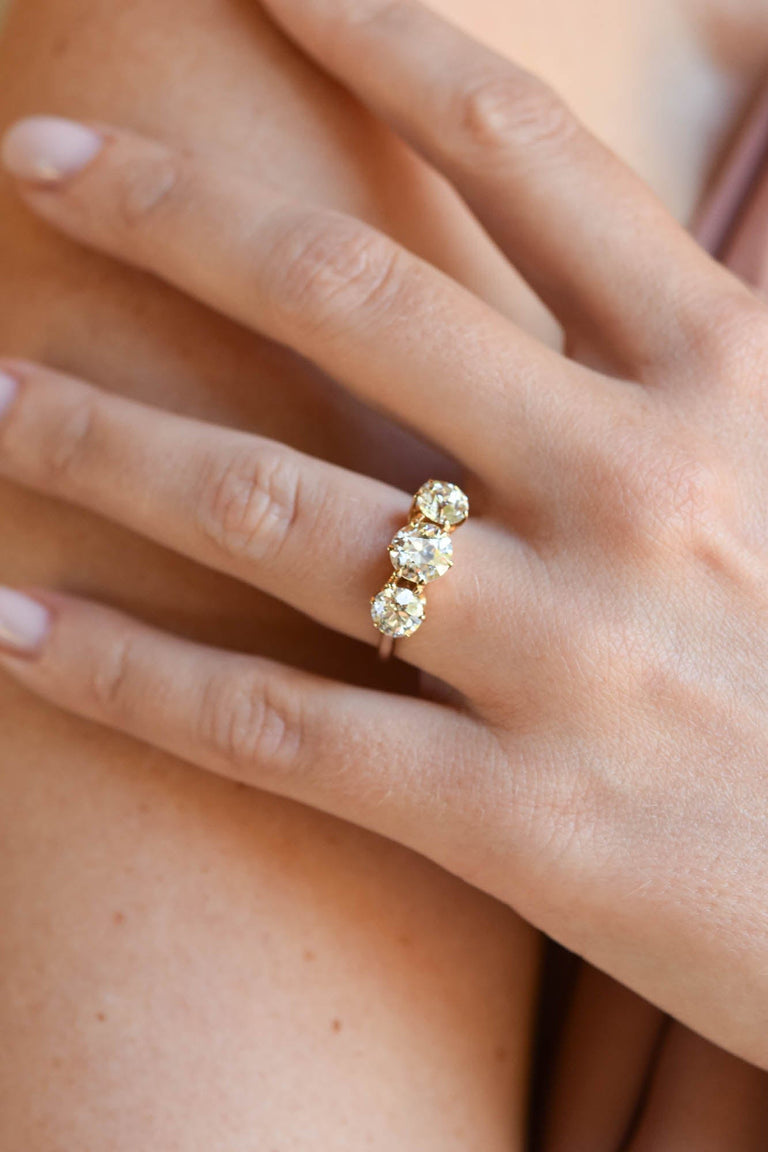 Victorian 2.87 Carat Old European Cut Diamond Yellow Gold Three Stone Vintage Engagement Ring