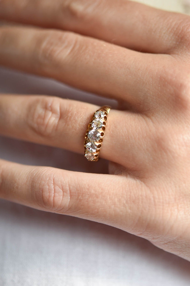 Victorian .95 Carat Old Mine Cut Diamond Yellow Gold Antique Five Stone Band